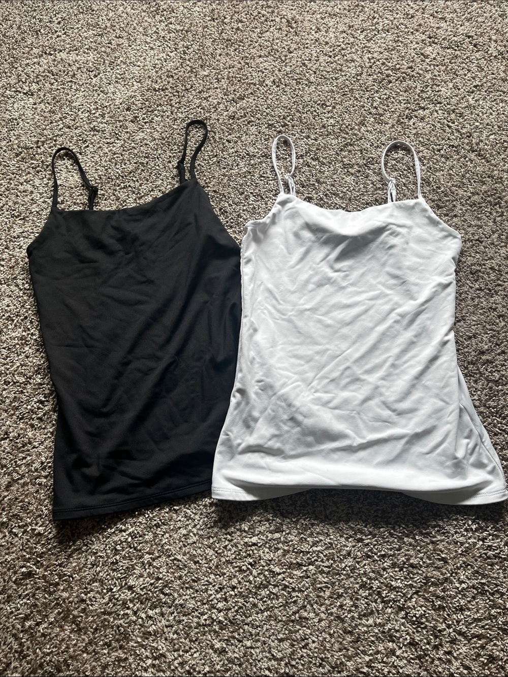 RW&CO Women’s Basic Spaghetti Strap Cami Tank Top Bundle